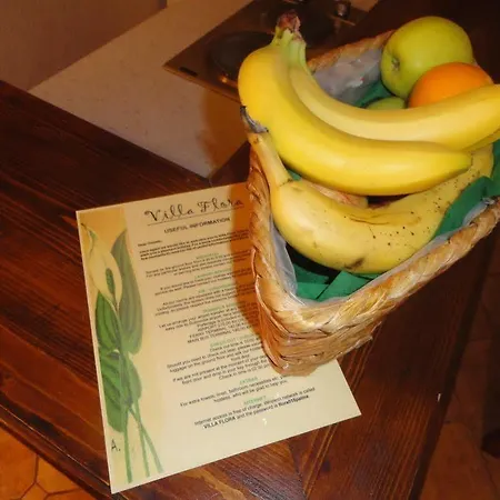 Bed & Breakfast Flora 4*